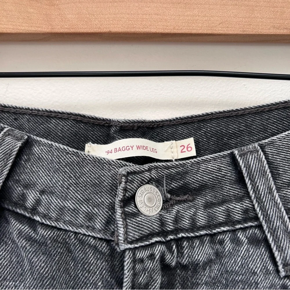 Levi’s ‘94 Baggy Wide Leg Jeans in Where’s My Phone Charcoal Washed Black sz 26